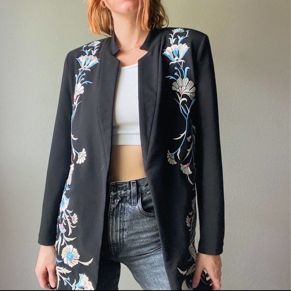 Peter Nygard Open Front Longline Embroidered Blazer Jacket Size 6